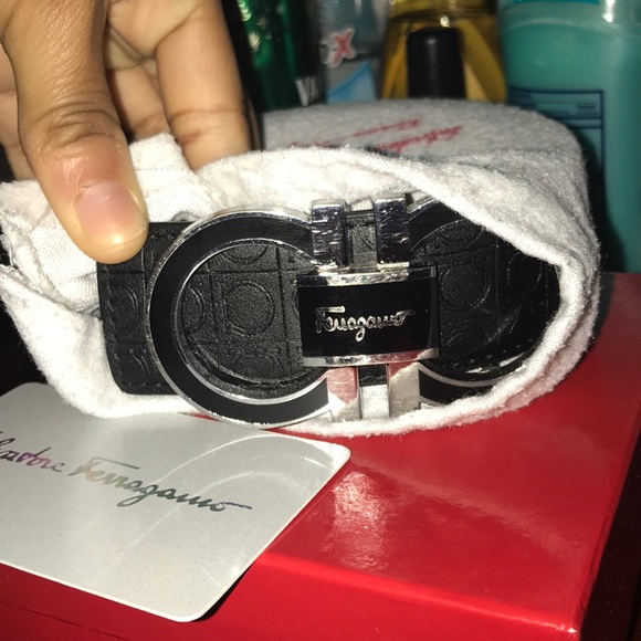 All black Ferragamo belt - Picture 1 of 5